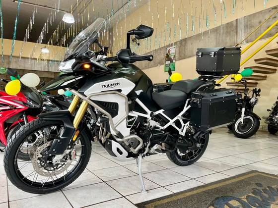 TRIUMPH TIGER 1200 RALLY EXPLORER TRIUMPH TIGER 1200 RALLY EXPLORER